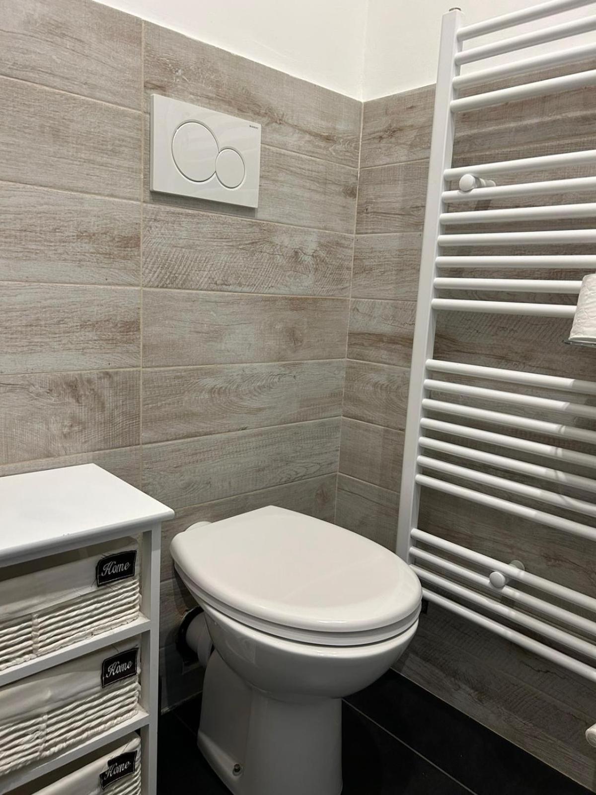 Beb Via Sardegna Apartment Legnano Exterior foto