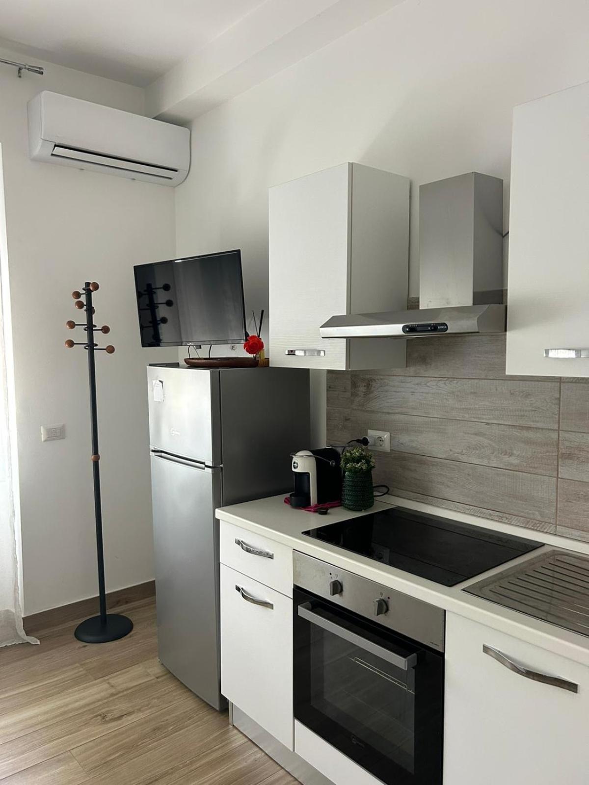 Beb Via Sardegna Apartment Legnano Exterior foto